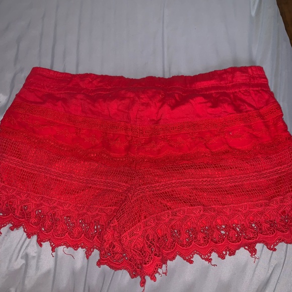Red shorts - Picture 2 of 3